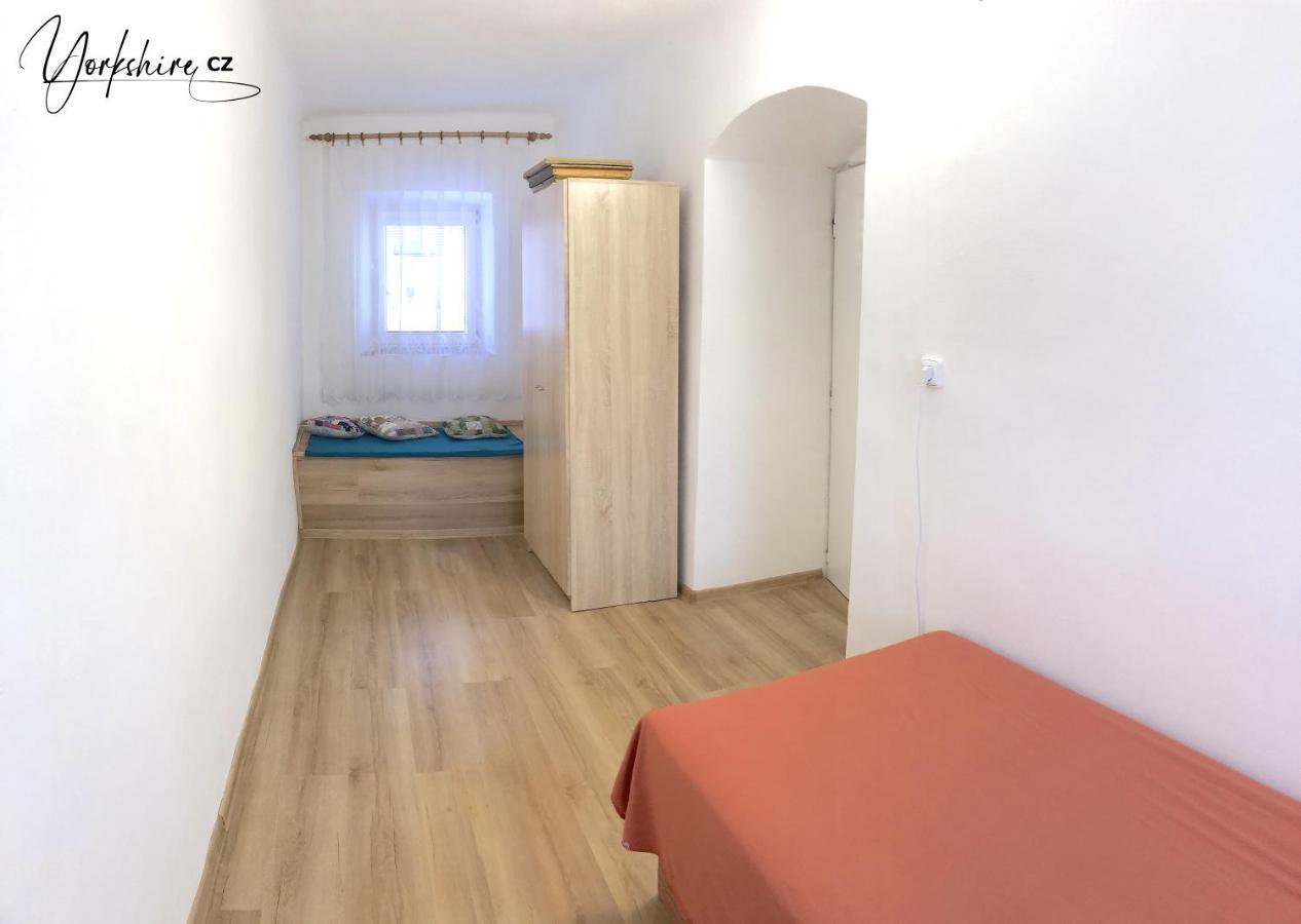 Apartment Yorkshire Bujanov ภายนอก รูปภาพ