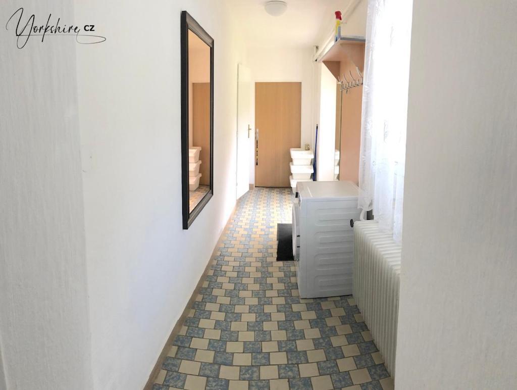Apartment Yorkshire Bujanov ภายนอก รูปภาพ